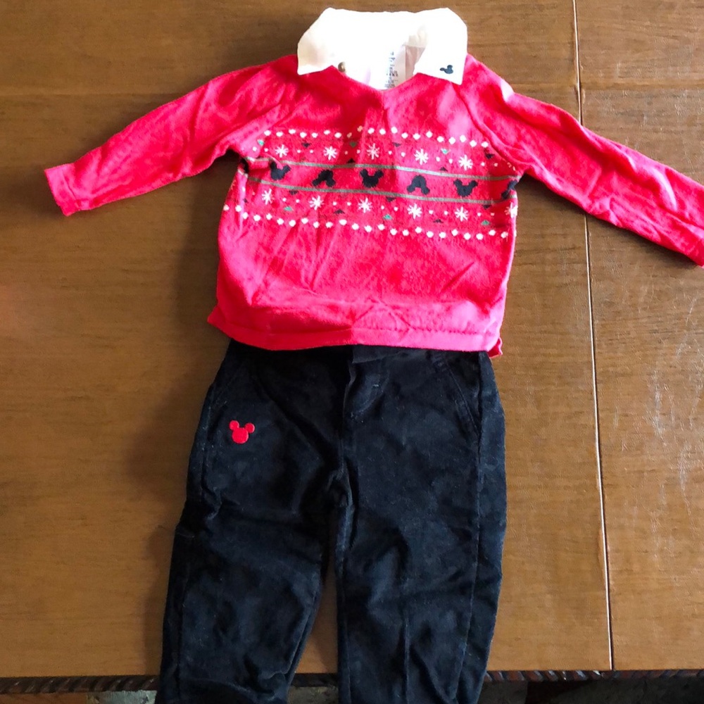 Disney Mickey Mouse Christmas outfit